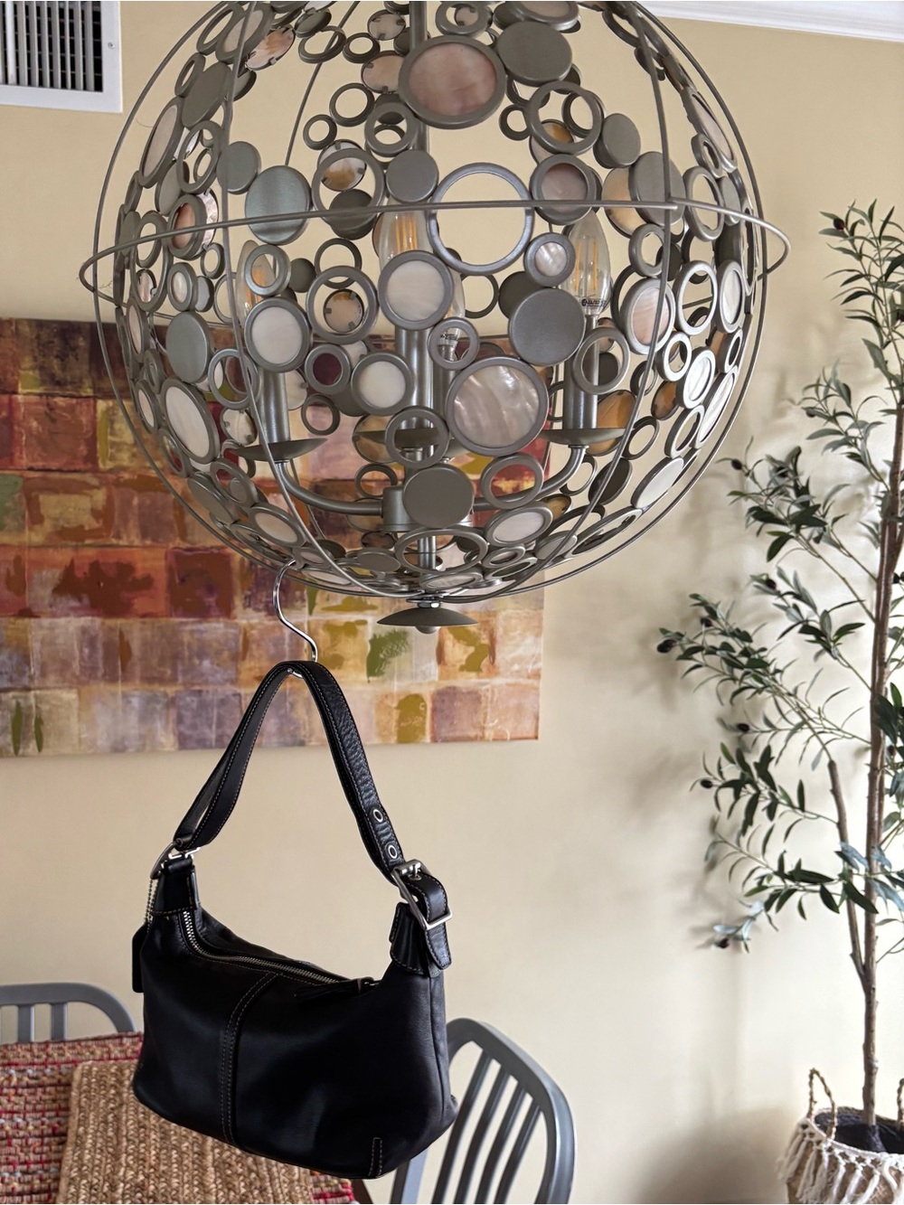 COACH NO. E3Z-9564 Vintage Black Leather Shoulder Bag with White Stitching - Picture 10 of 11